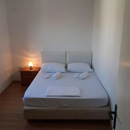 Belindas Place Apartmán *